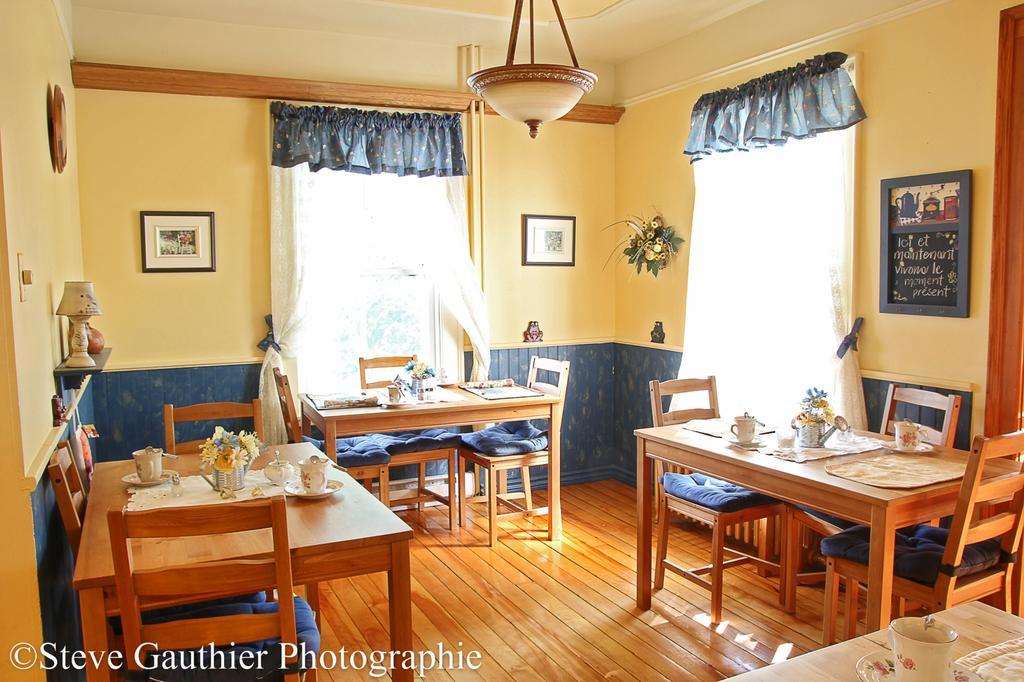 Ici Et Maintenant Bed & Breakfast Magog Eksteriør bilde