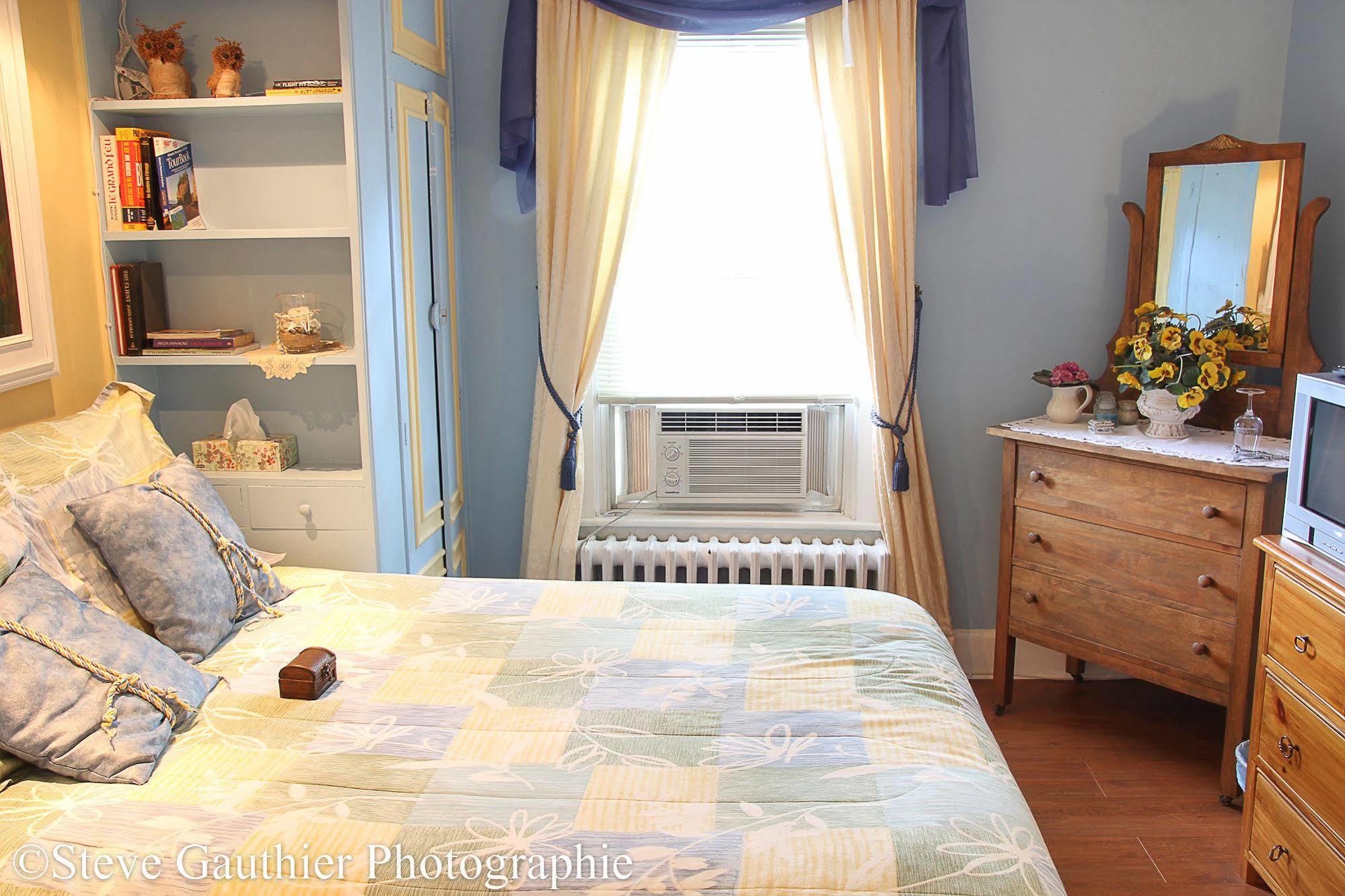 Ici Et Maintenant Bed & Breakfast Magog Eksteriør bilde